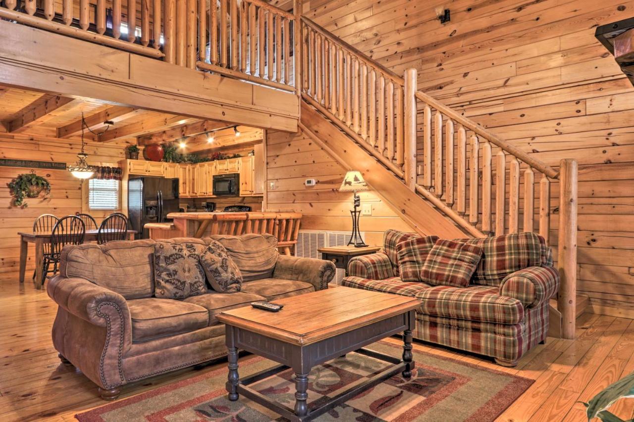 Pigeon Forge Cabin With Games, 1 Mi To Parkway! Exterior photo