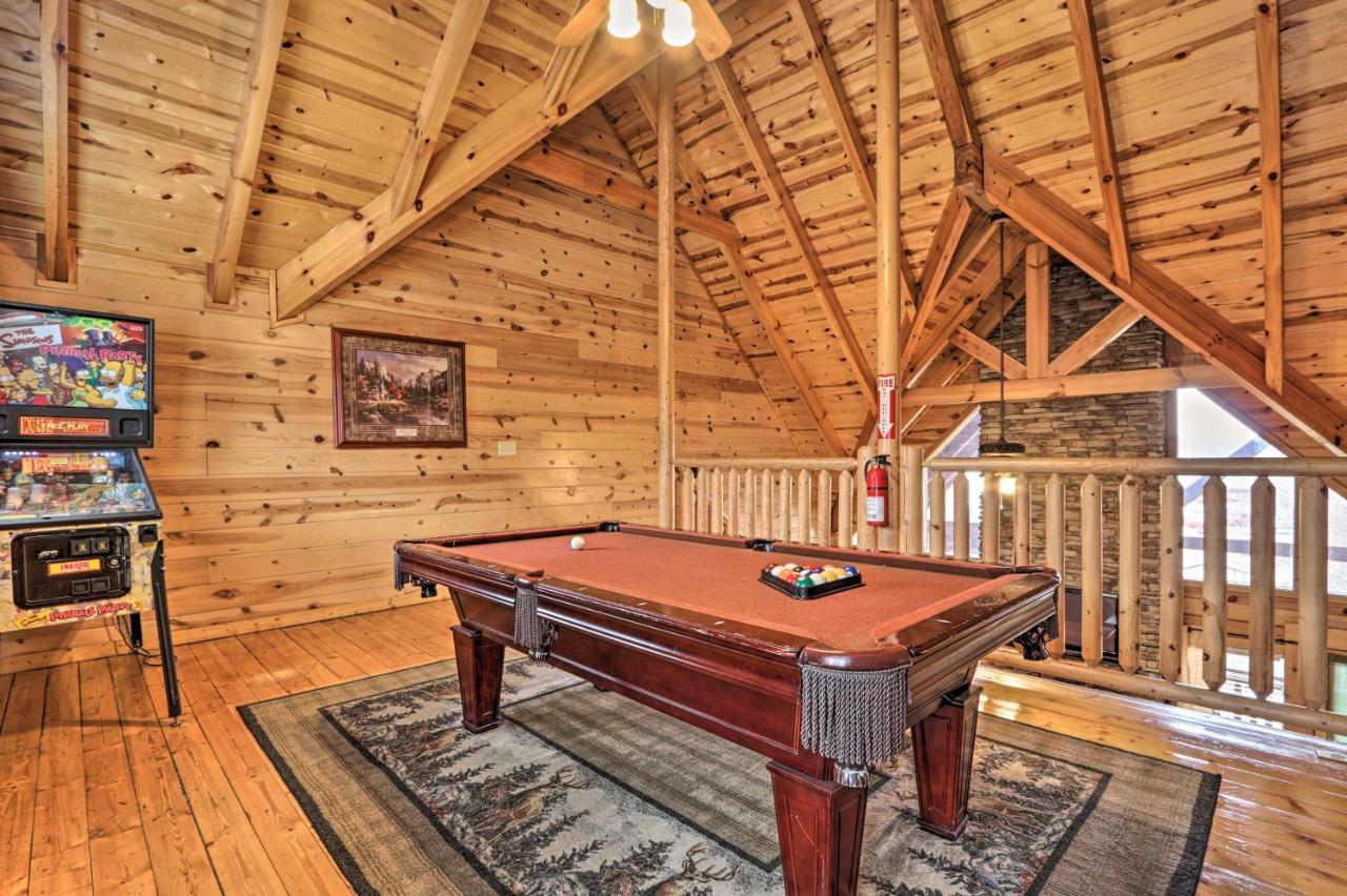 Pigeon Forge Cabin With Games, 1 Mi To Parkway! Exterior photo